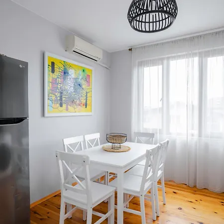 Modern 1bd Flat With Ac & Balcony - Airport By Flat Mаnager *