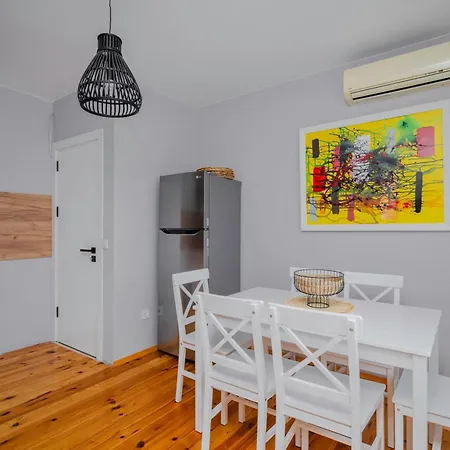 Modern 1bd Flat With Ac & Balcony - Airport By Flat Mаnager Apartmán *